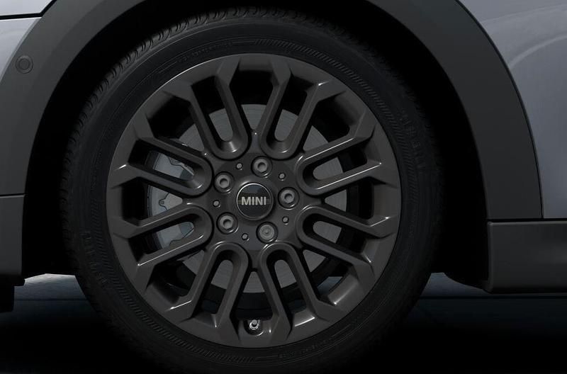 Gebraucht Mini Cooper Classic 114 kW (156 PS) 2025 Silber Kleinwagen