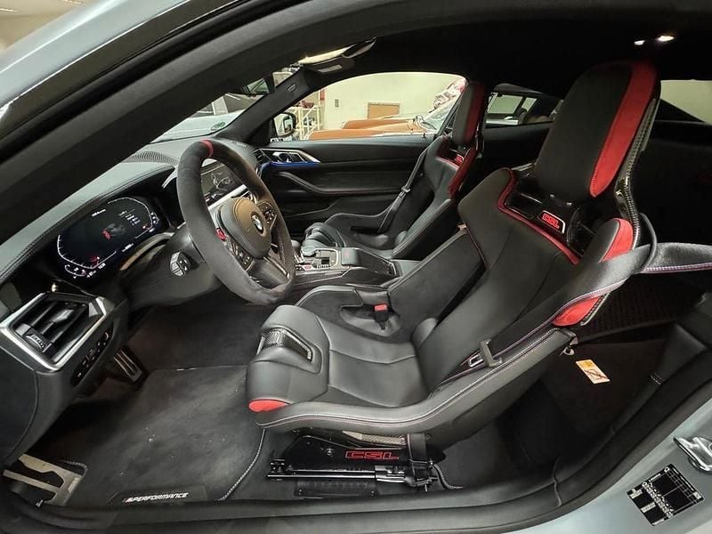 Grau Gebraucht 2022 BMW M4 Sport Line Coupé | 147.900 € - Bild 1/4