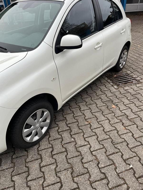 Gebraucht Nissan Micra 80 PS (58 kW) 2015 Weiß Kleinwagen