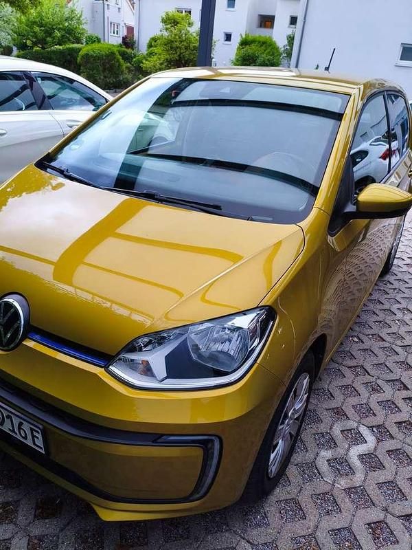 Gold Gebraucht 2021 VW e-up! Kleinwagen | 12.598 € (Guter Preis) - Bild 1/4