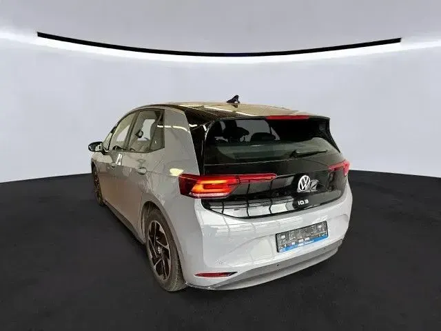 Gebraucht VW ID.3 Pro 150 kW (204 PS) 2024 Mondsteingrau Kleinwagen