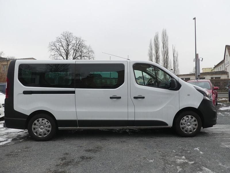 Gebraucht Opel Vivaro 125 PS (91 kW) 2016 Weiß Van / Kleinbus