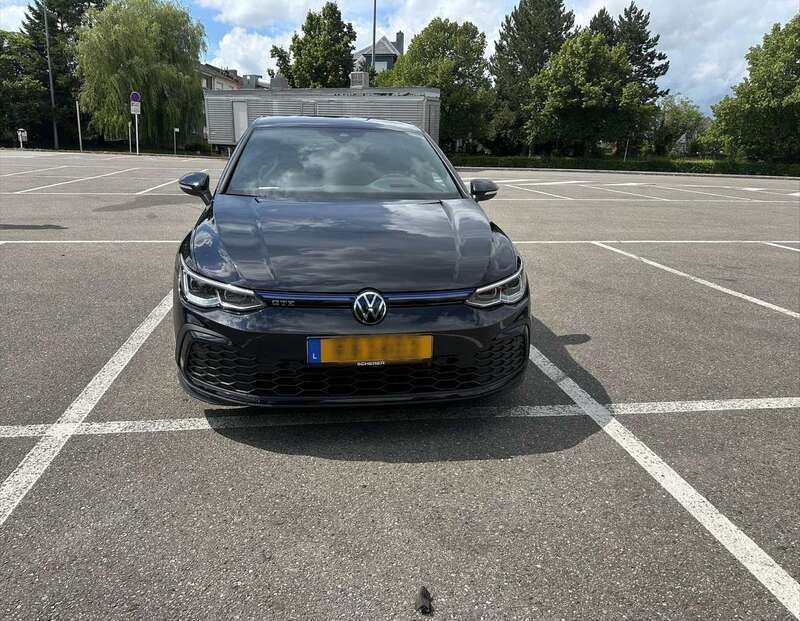 Schwarz Gebraucht 2022 VW Golf VIII GTE Limousine | 26.999 € (Fairer Preis) - Bild 1/4