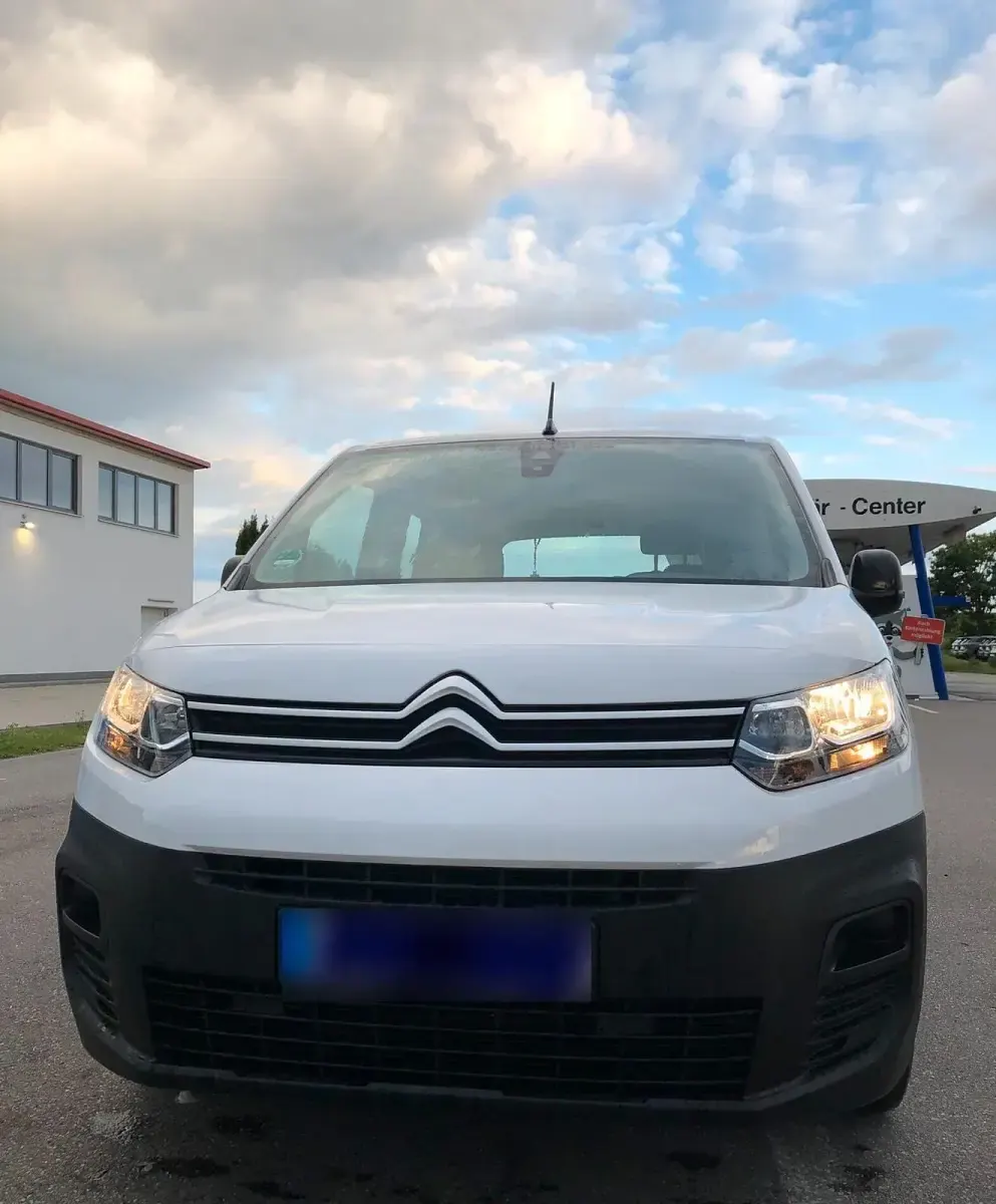 Gebraucht Citroën Berlingo 101 PS (74 kW) 2023 Weiß Van / Kleinbus