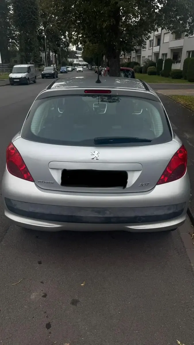 Gebraucht Peugeot 207 80 PS (58 kW) 2007 Grau Limousine