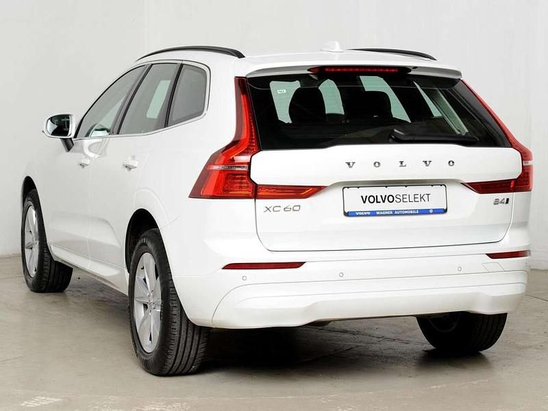 Gebraucht Volvo XC60 197 PS (144 kW) 2022 Ice white SUV