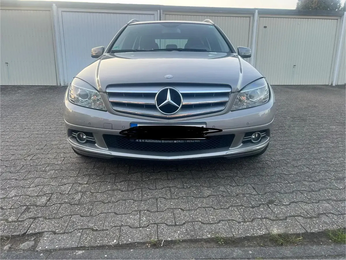 Second-hand Mercedes C200 2009 Andere farben Break