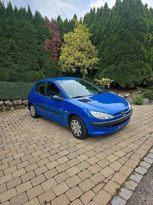 Blau Gebraucht 2005 Peugeot 206 Kleinwagen | 500 € (Superpreis) - Bild 1/4