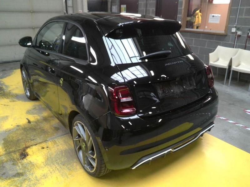 Gebraucht Abarth 500e Turismo 114 kW (155 PS) 2025 Schwarz Kleinwagen