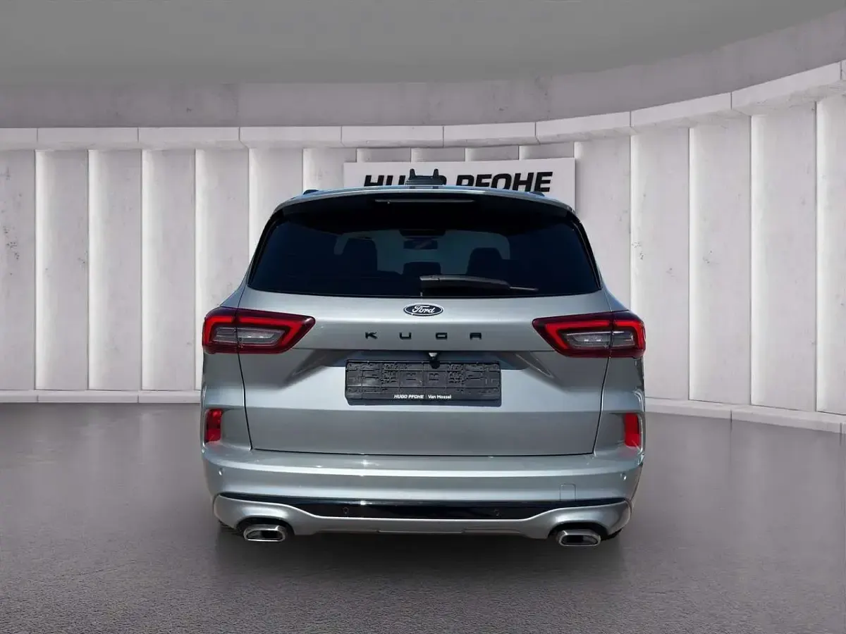 Gebraucht Ford Kuga ST-Line 186 PS (136 kW) 2024 Silber SUV