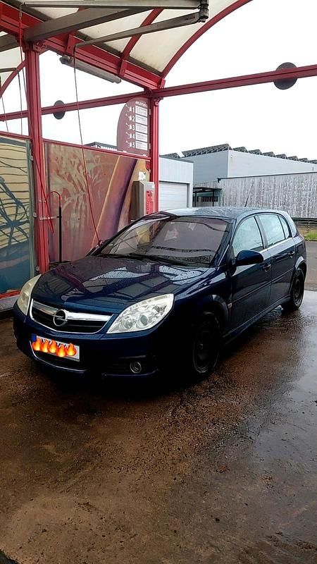 Gebraucht Opel Signum 150 PS (110 kW) 2008 Blau Kleinwagen