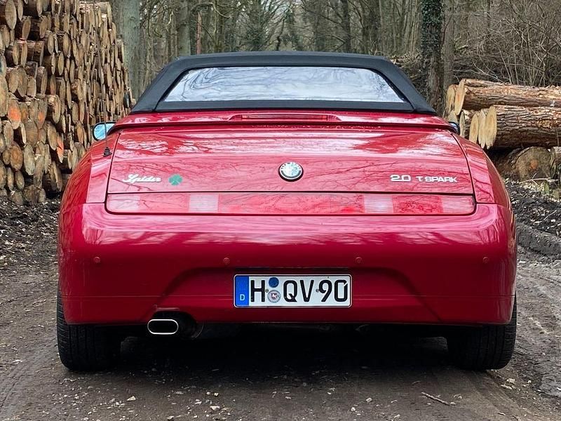 Gebraucht Alfa Romeo Spider 150 PS (110 kW) 2004 Rot Cabrio