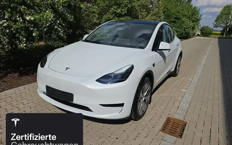 Usata Tesla Model Y RWD 188 kW (256 CV) 2023 Bianco SUV