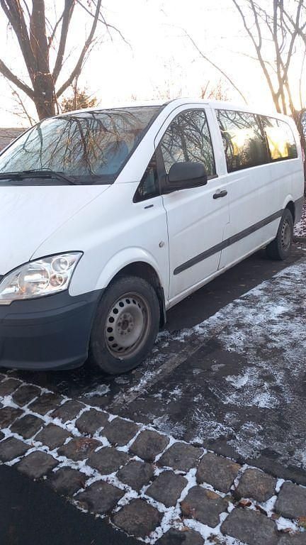 Weiß Gebraucht 2011 Mercedes Vito Van / Kleinbus | 9.500 € (Teuer) - Bild 1/4