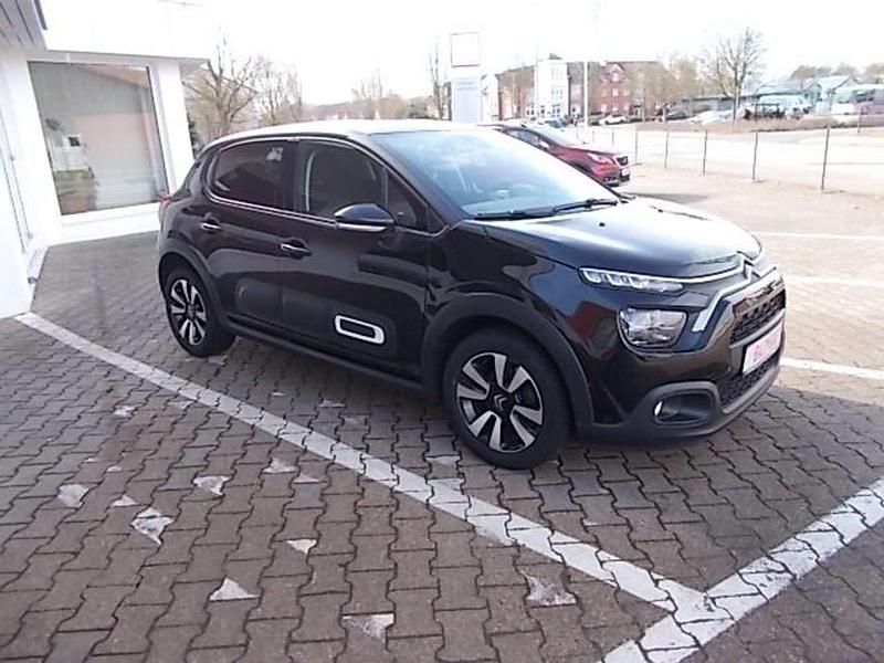 Gebraucht Citroën C3 Shine 82 PS (60 kW) 2022 Schwarz perla nera/metallic Kleinwagen
