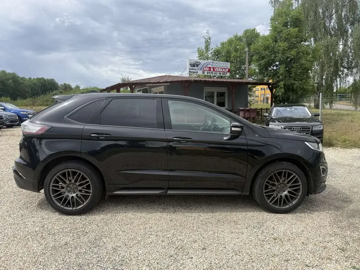 Gebraucht Ford Edge Titanium 209 PS (153 kW) 2017 Schwarz SUV