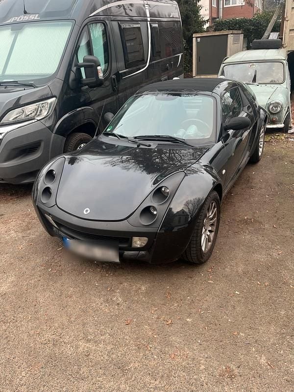 Schwarz Gebraucht 2003 Smart Roadster Cabrio | 3.888 € (Superpreis) - Bild 1/3