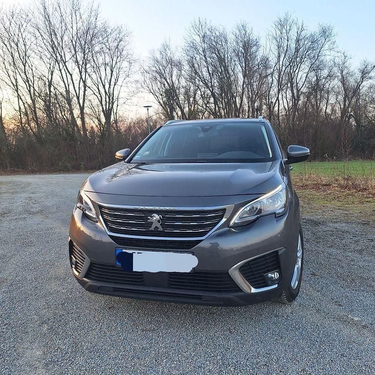 Gebraucht Peugeot 5008 Active+ 131 PS (96 kW) 2019 Grau SUV