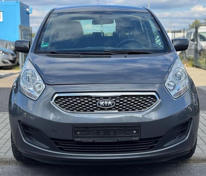 Gebraucht Kia Venga 90 PS (66 kW) 2011 Grau Kleinwagen