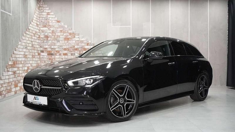 Kosmosschwarz Gebraucht 2022 Mercedes CLA200 AMG line Kombi | 27.490 € (Fairer Preis) - Bild 1/4