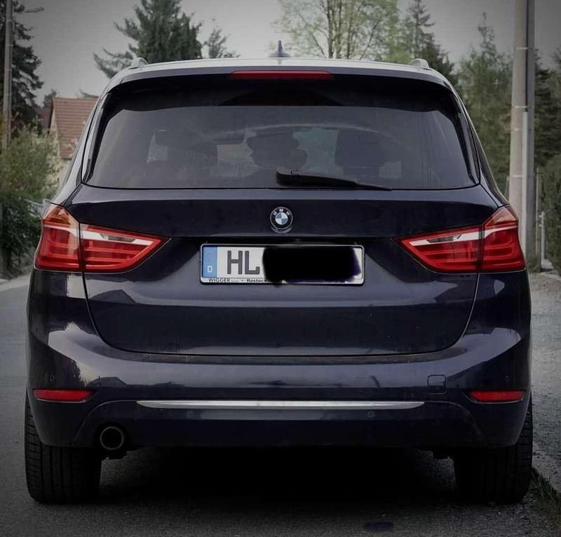 Gebraucht BMW 218 Luxury Line 136 PS (100 kW) 2016 Blau Van / Kleinbus