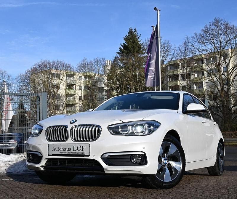 Weiß Gebraucht 2017 BMW 118 Urban Line Kleinwagen | 14.490 € (Fairer Preis) - Bild 1/4