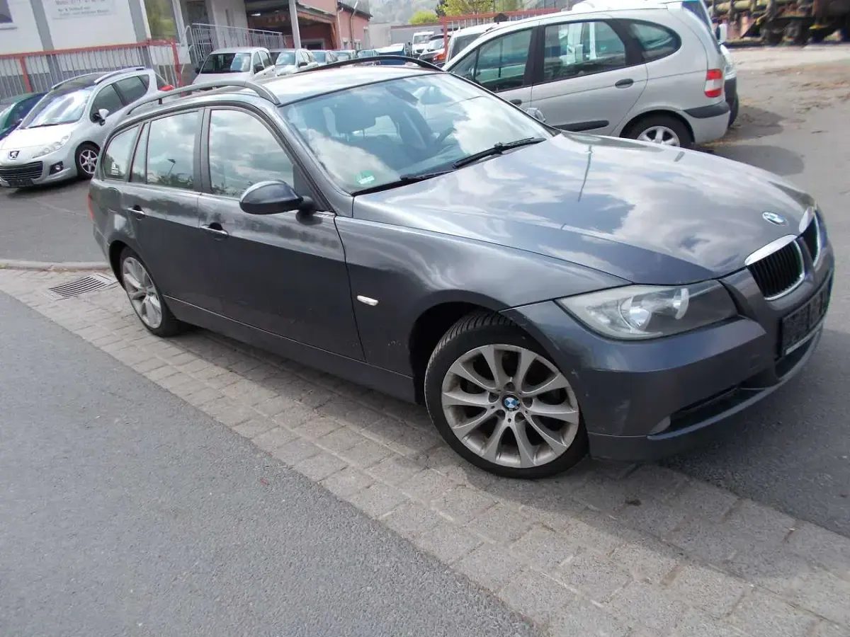 Second-hand BMW 320 163 CP (119 kW) 2006 Gri Break