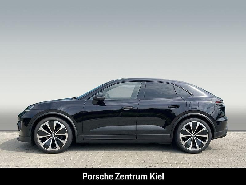 Gebraucht Porsche Macan 300 kW (408 PS) 2024 Tiefschwarzmetallic SUV