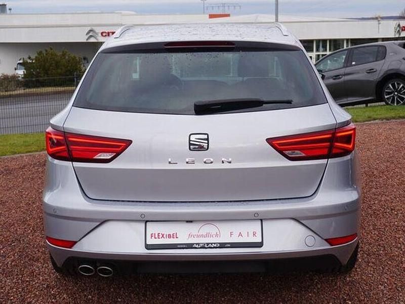 Begagnad Seat Leon 2020 Silver