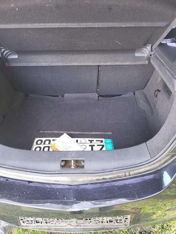 Schwarz Gebraucht 2007 Opel Astra Sport Limousine | 1.700 € (Fairer Preis) - Bild 1/4
