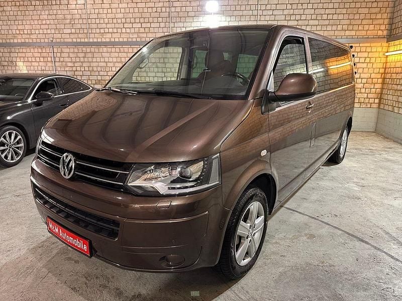 Second-hand VW Multivan 179 CP (131 kW) 2016 Maro Monovolum