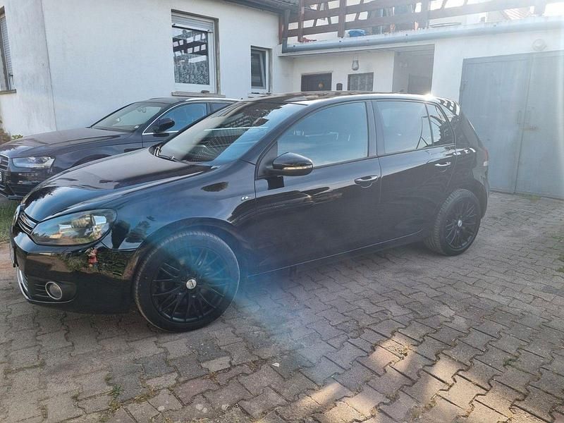 Schwarz Gebraucht 2010 VW Golf VI R-line Limousine | 6.000 € (Fairer Preis) - Bild 1/4