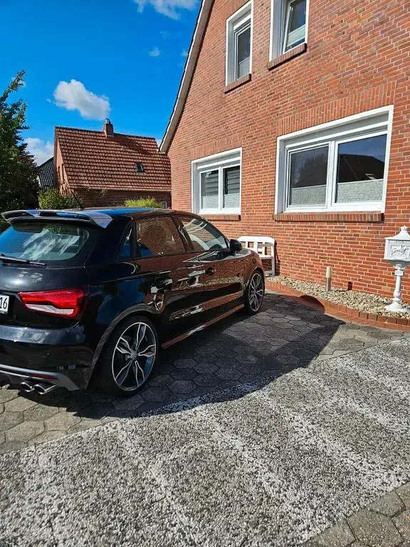 Gebraucht Audi S1 Sportback Ambiente 320 PS (235 kW) 2015 Schwarz Kleinwagen