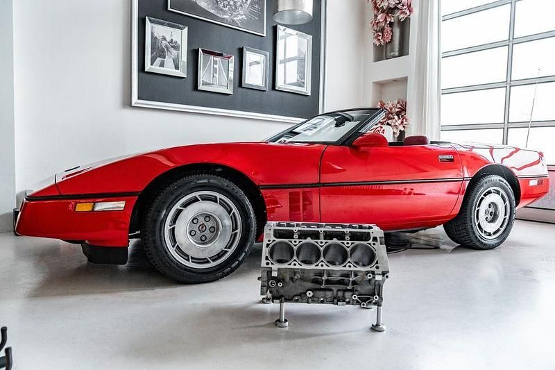 81 bright red Gebraucht 1986 Corvette C4 Cabrio | 19.900 € - Bild 1/4