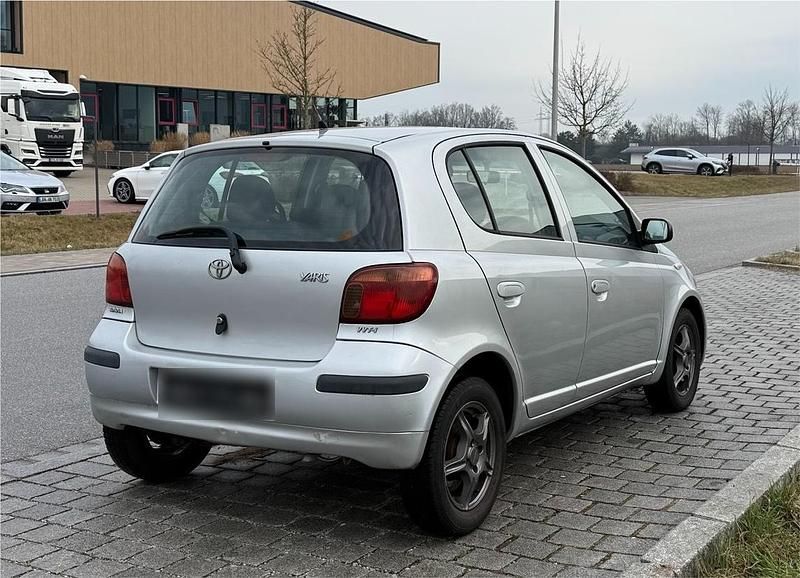 Gebraucht Toyota Yaris 65 PS (47 kW) 2004 Kleinwagen