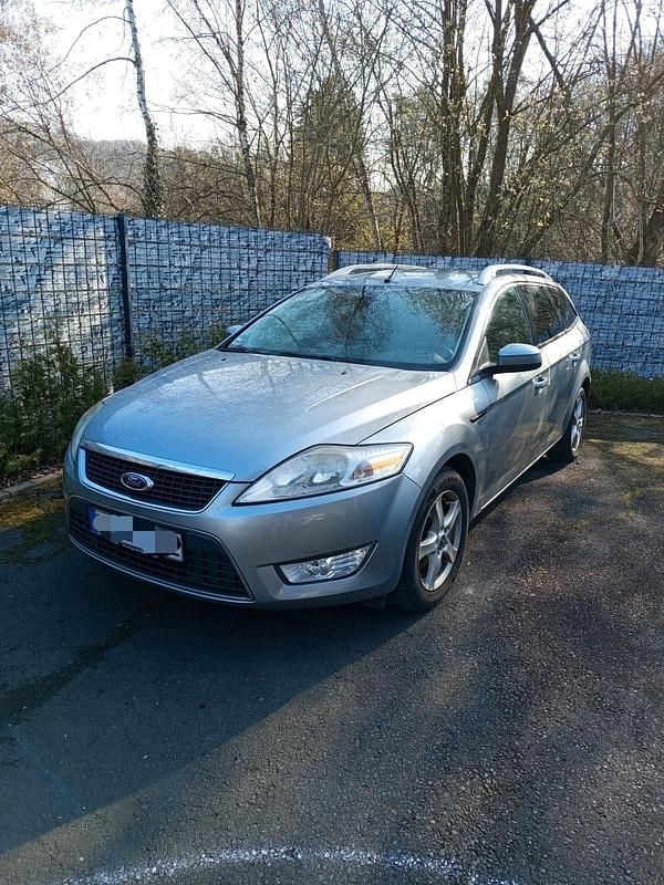 Gebraucht Ford Mondeo 140 PS (102 kW) 2009 Silber Kombi