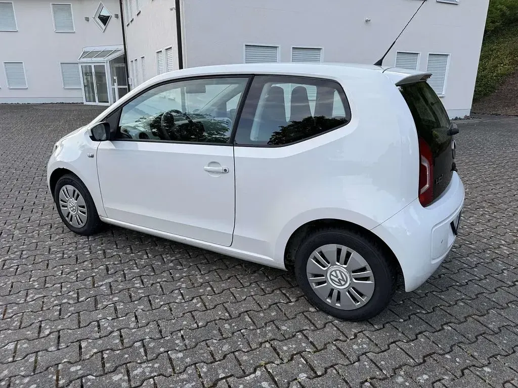Käytetty VW up! move up! 75 HP (55 kW) 2012 Valkoinen Viistoperä