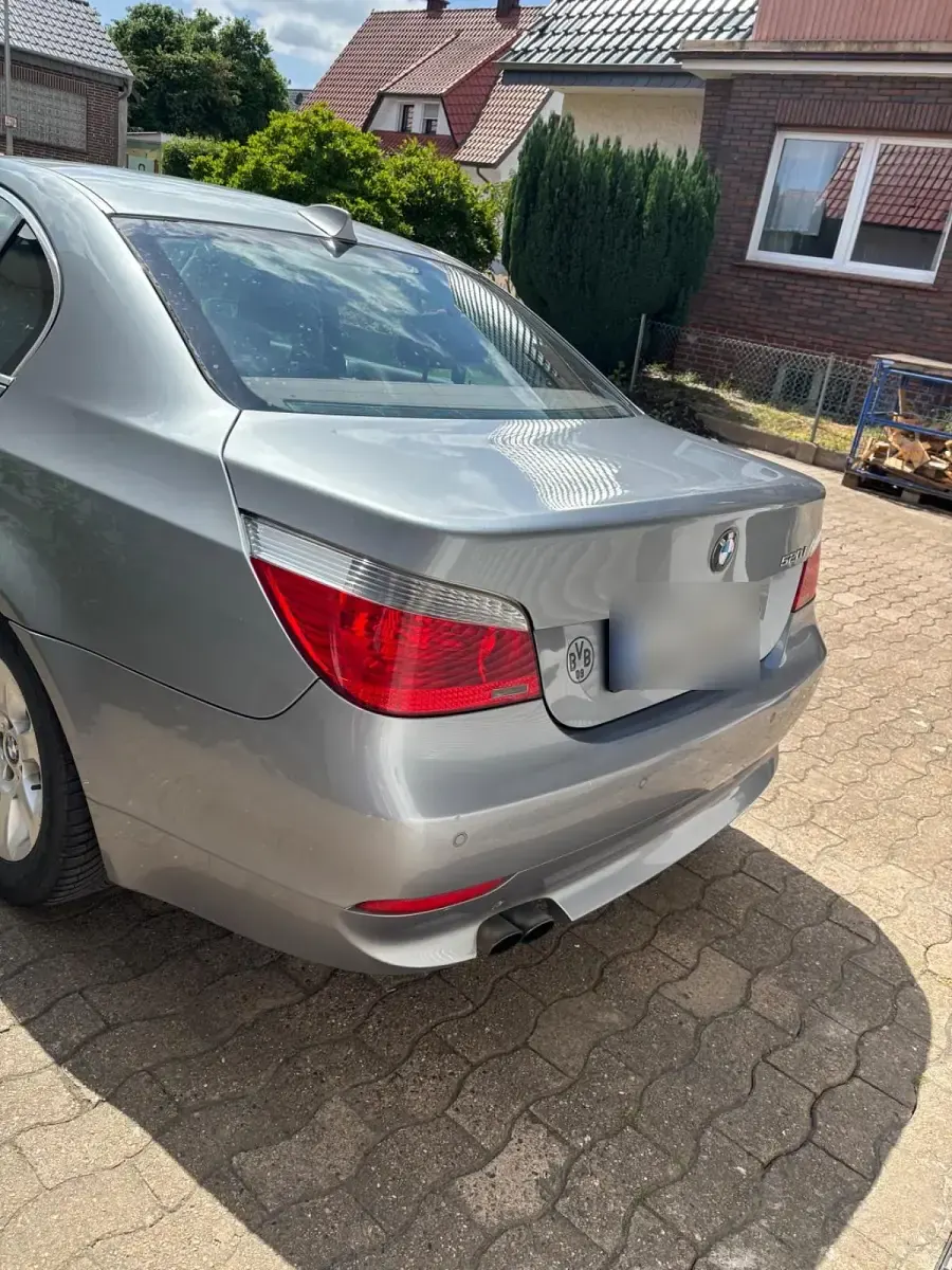 Gebraucht BMW 520 170 PS (125 kW) 2005 Silber Limousine