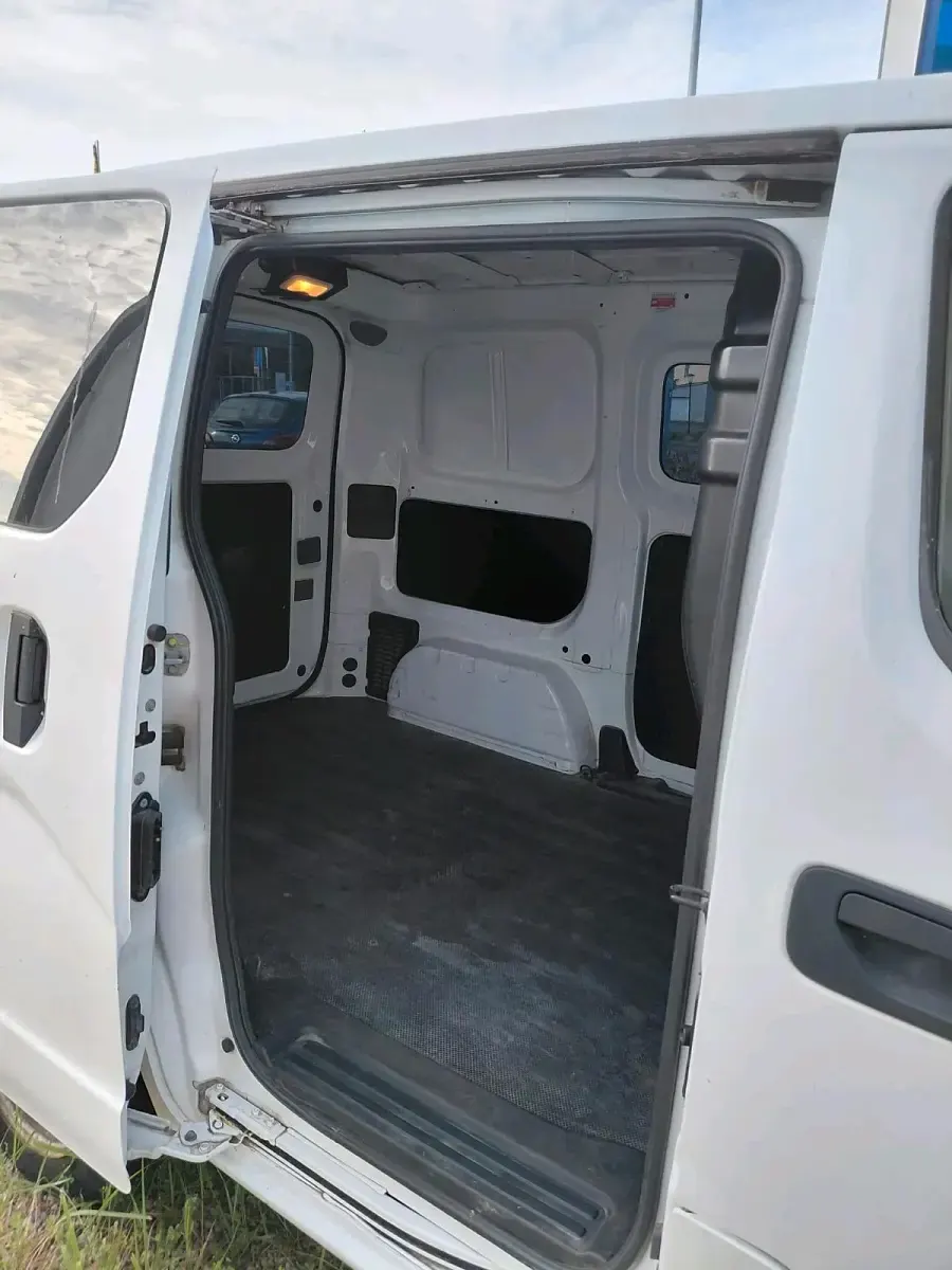 Gebraucht Nissan NV200 90 PS (66 kW) 2013 Weiß Van / Kleinbus
