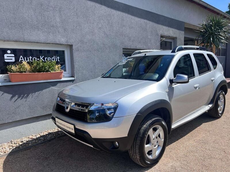 Platingrau Gebraucht 2012 Dacia Duster Lauréate SUV | 9.999 € (Teuer) - Bild 1/4