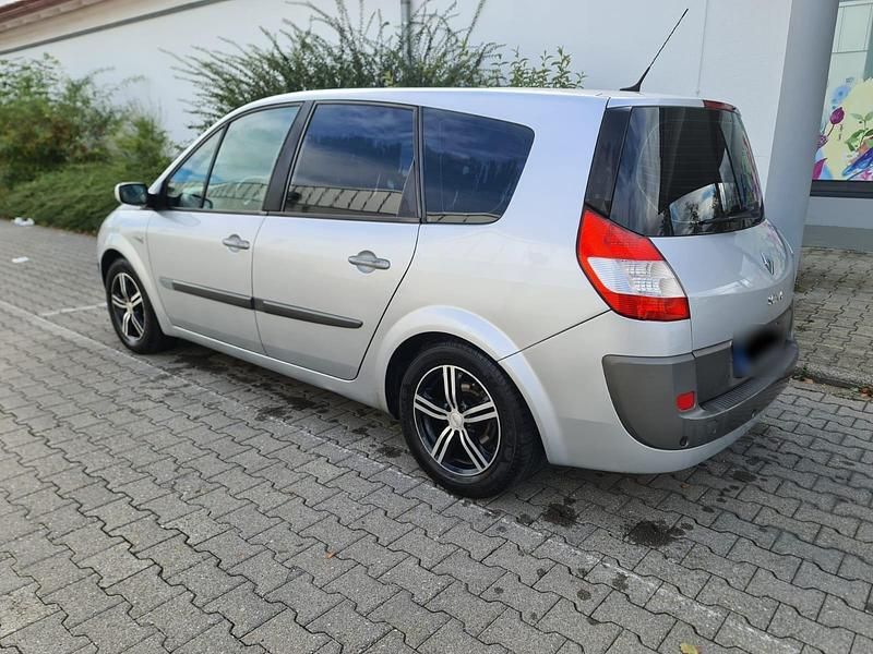 Gebraucht Renault Scénic II 150 PS (110 kW) 2006 Grau Van / Kleinbus