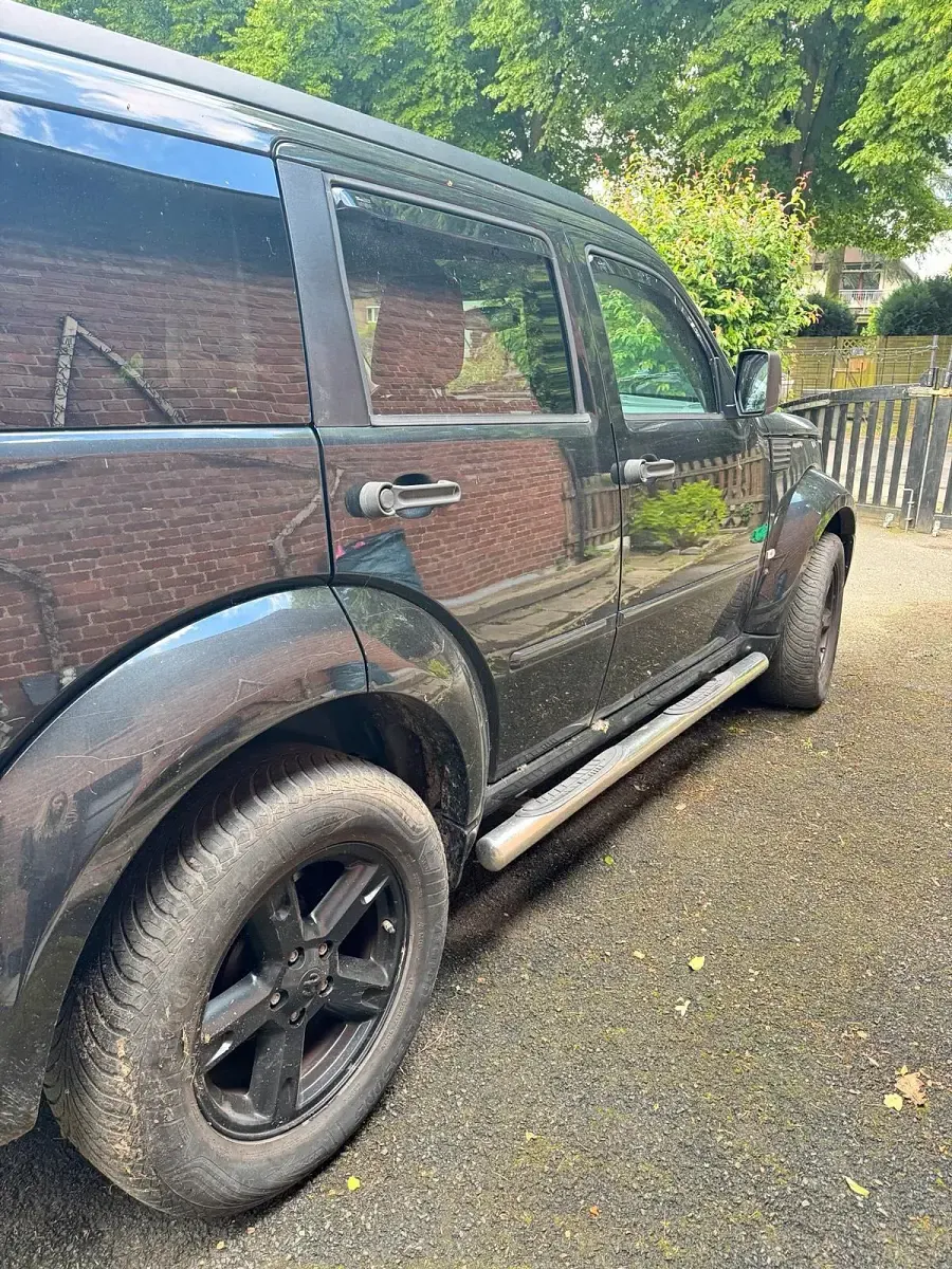 Gebraucht Dodge Nitro SXT 177 PS (130 kW) 2009 Schwarz SUV