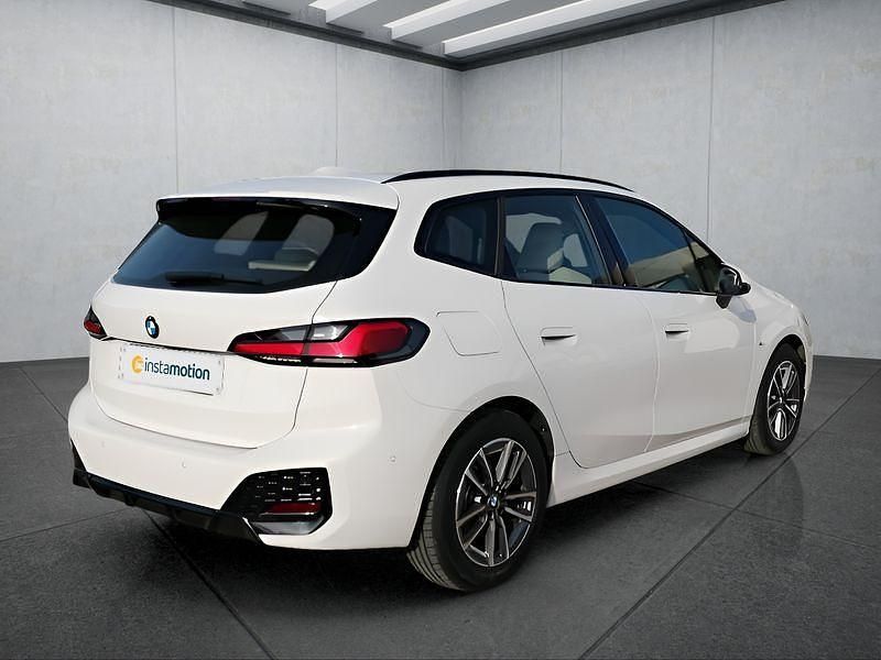 Gebraucht BMW 223 Active Tourer 204 PS (150 kW) 2023 Weiß Van / Kleinbus