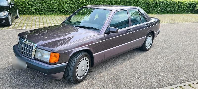 Violet Gebraucht 1992 Mercedes 190 Limousine | 8.900 € - Bild 1/4