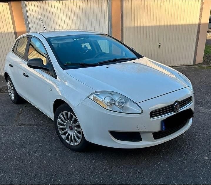 Weiß Gebraucht 2008 Fiat Bravo Kleinwagen | 1.999 € (Guter Preis) - Bild 1/4