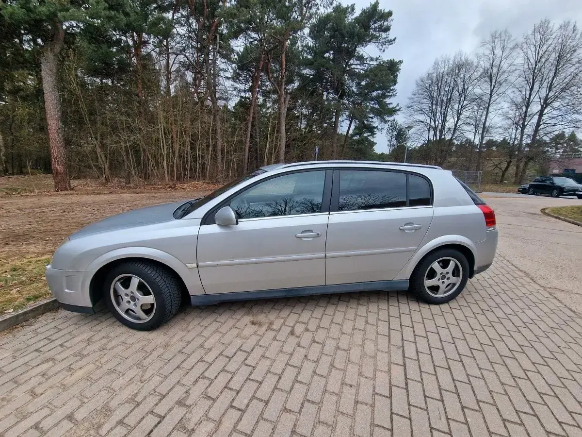 Occasion Opel Signum 125 ch (91 kW) 2003 Argent Citadine