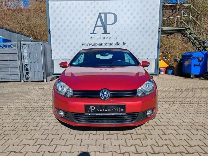 Gebraucht VW Golf Cabriolet Comfortline 105 PS (77 kW) 2012 Rot Cabrio