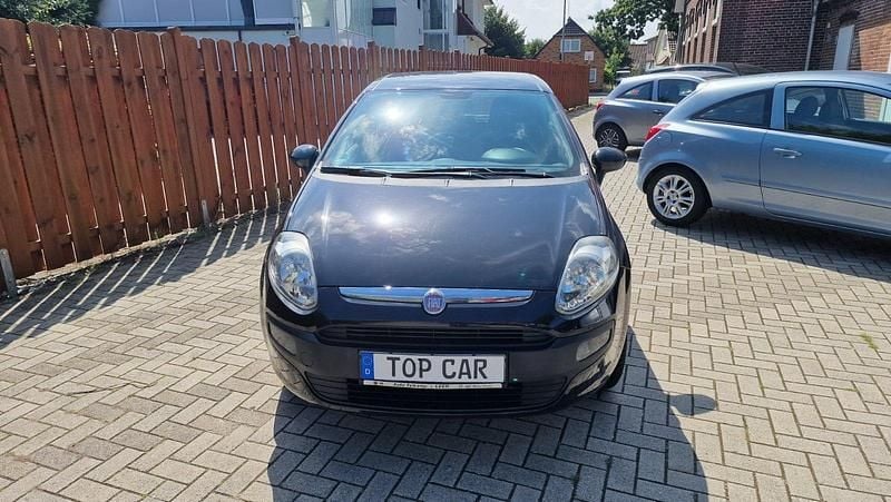 Schwarz Gebraucht 2010 Fiat Punto Dynamic Kleinwagen | 3.500 € (Fairer Preis) - Bild 1/4