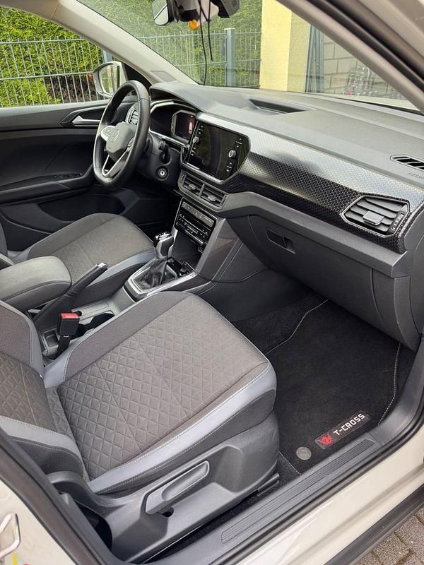 Gebraucht VW T-Cross Style 110 PS (80 kW) 2022 Grau SUV