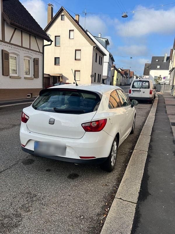 Gebraucht Seat Ibiza 75 PS (55 kW) 2011 Weiß Limousine